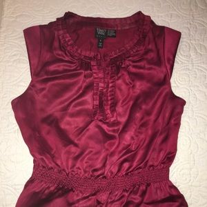 Worth satin sleeveless top, cranberry color, sz 8
